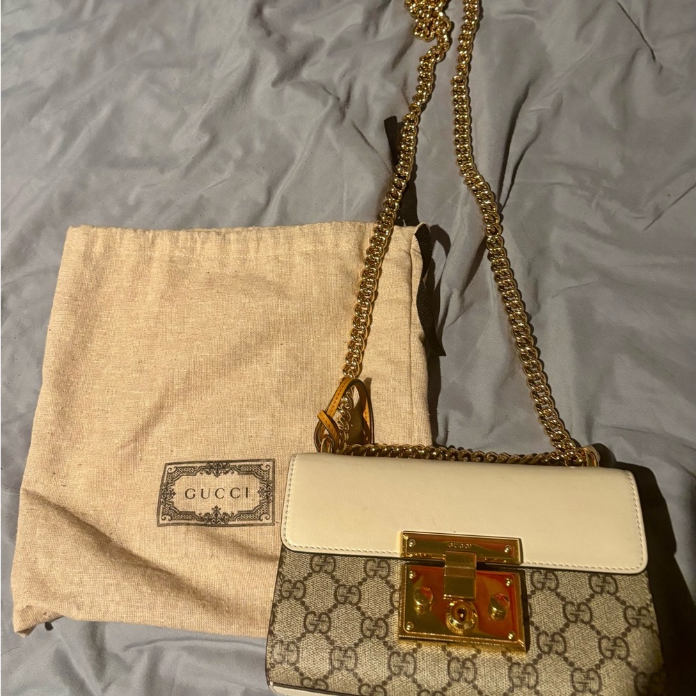Gucci GG Supreme Padlock Purse in Pristine Condition